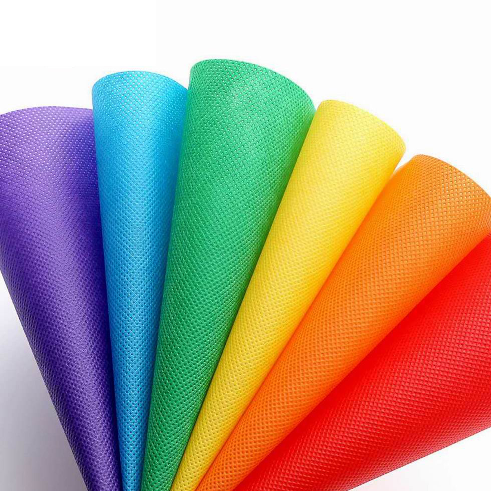 Advantages And Disadvantages Of Non-Woven Fabrics colorful non woven fabric