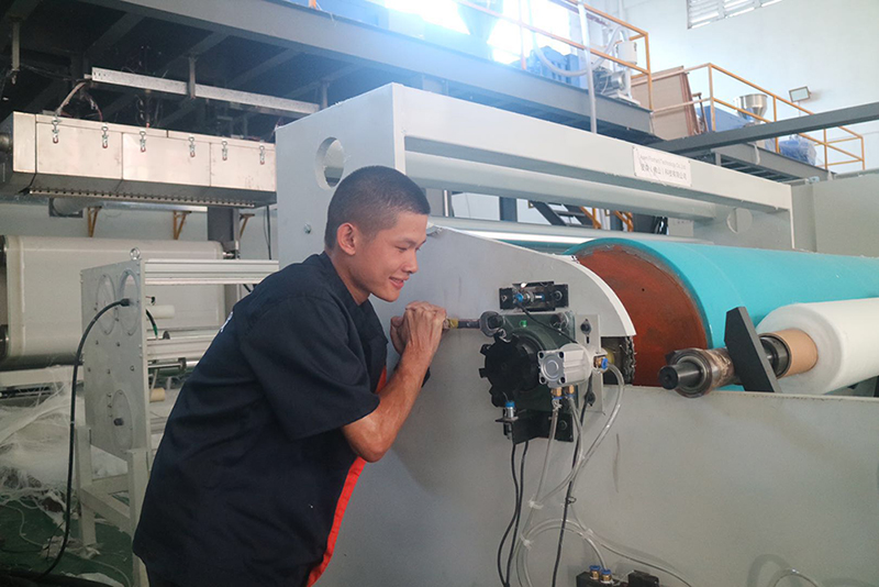 О НАС azx nonwoven fabric making machine installing