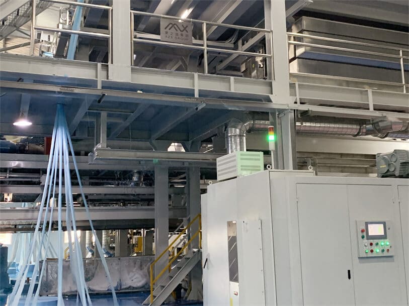 The descriptions of videos about Meltblown, Spunbond and Spun-melt Non-Woven Fabric Machine ssmms composite nonwoven machine08